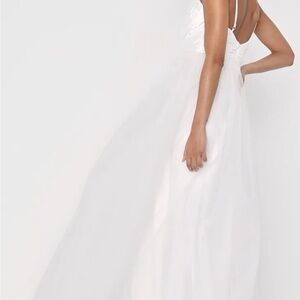 Elegant White Tulle Dress